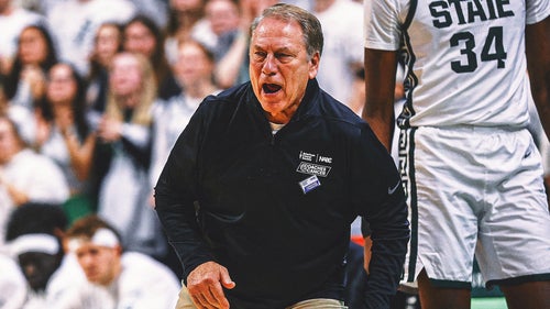 Imagen de tendencia de baloncesto universitario: MSU gana la cuarta victoria consecutiva sobre el equipo de Top-25 de AP venciendo a Wisconsin 71-62